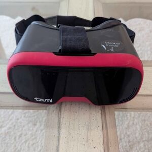 Tzumi Dream Vision Virtual Reality (VR)  Headset